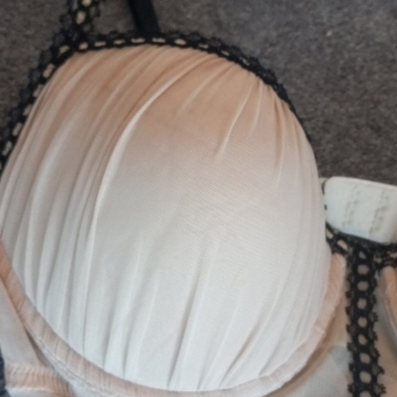 Intimate bra - Picture 3 of 6